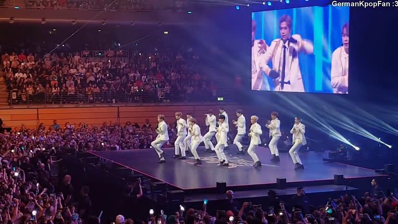 (180915) WANNA ONE -  BANG BANG BANG & PICK ME @KBS MUSIC BANK BERLIN (Germany)