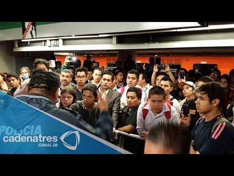 Usuarios del Metro quedan varados en estación Buenavista por fallas
