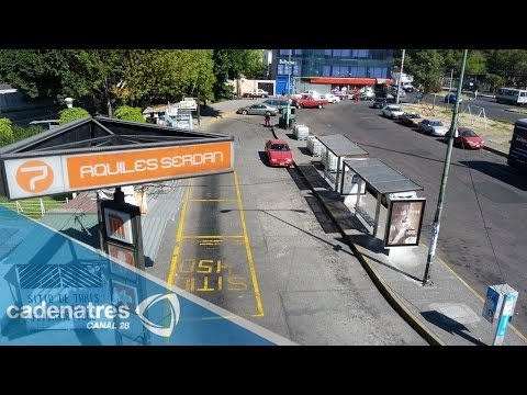 Vecinos bloquean avenida Aquiles Serdán