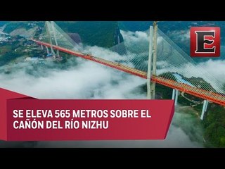 China “toca” el cielo con el puente más alto del mundo