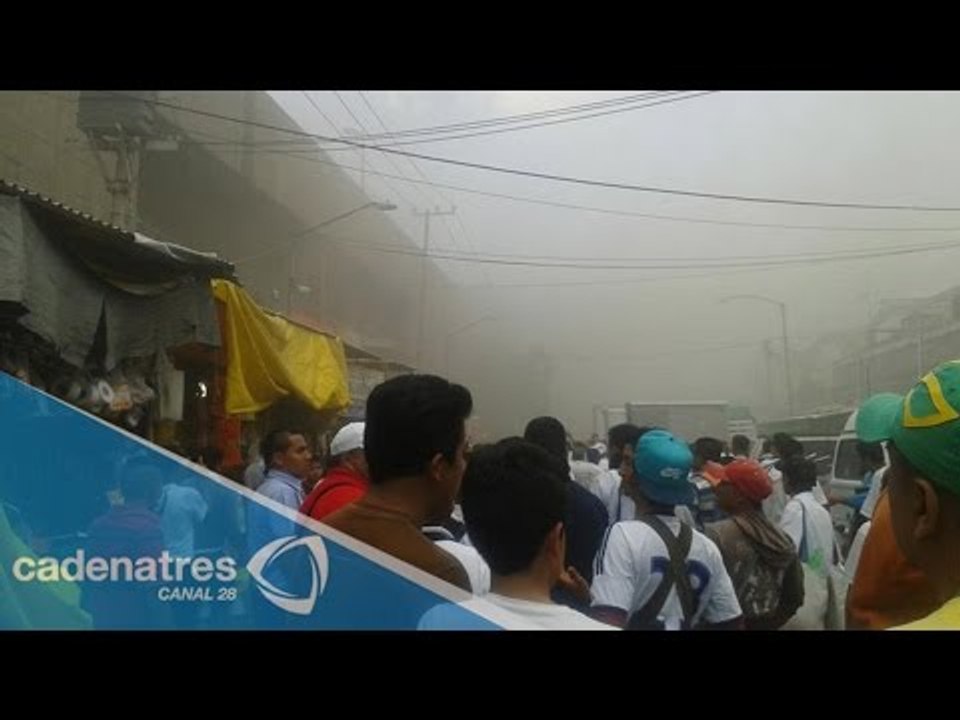 Incendio consume seis locales en Plaza Merced 2000