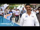 Francisco Rojas Toledo, candidato del PAN en Chiapas, recibe otra vez fajos de billetes