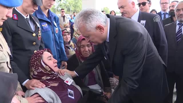 TBMM Başkanı Yıldırım, Şehit Uzman Çavuş İnce'nin Cenaze Törenine Katıldı