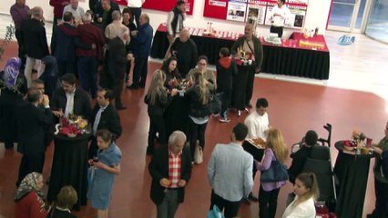 Zeytinburnu Kültür Sanat sezonu resim sergisiyle açıldı