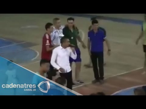 Presentador de TV muere en plena transmisión, ¡víctima de un infarto!