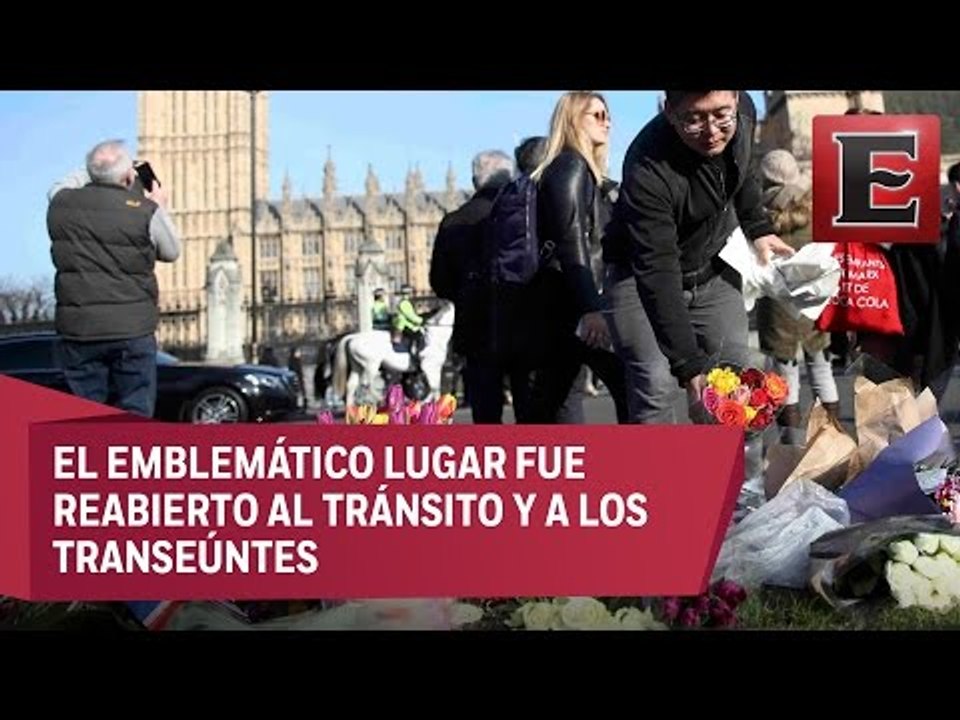 Atentado en Londres: Ofrenda floral en el  puente de Westminster por los caídos