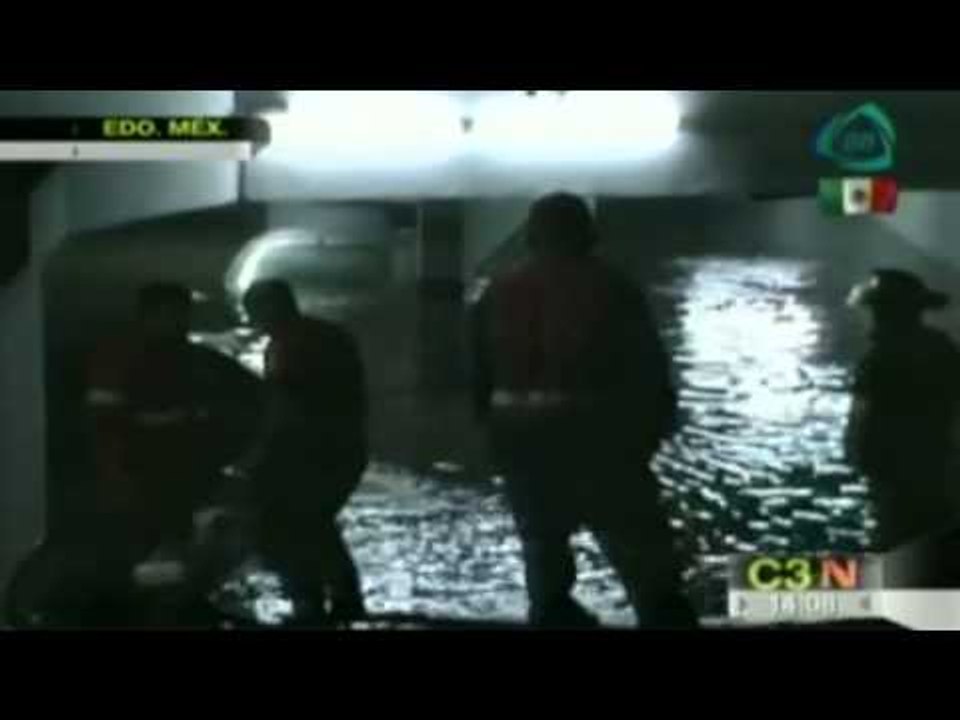 Fuertes lluvias causan severas inundaciones en Tecamachalco, Edomex