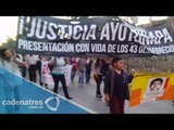 Marchas y bloqueos, un año del caso Iguala