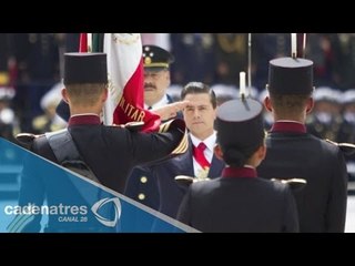 Peña Nieto rinde honores a los Niños Héroes