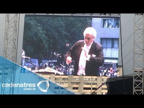 Placido Domingo rinde homenaje a víctimas del terremoto de 1985 en el DF