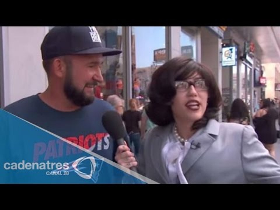 Miley Cyrus se disfraza de reportera y termina “troleada” por sus entrevistados