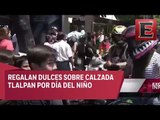 Motociclistas regalan dulces y juguetes por Día del Niño