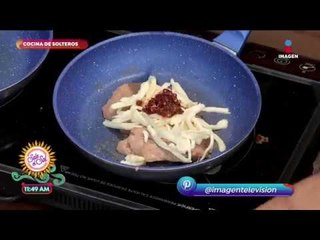 Cocina de solteros: Torta de chile relleno | Sale el Sol