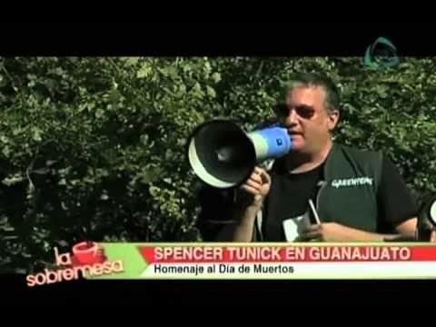 La sobremesa. Spencer Tunick en México