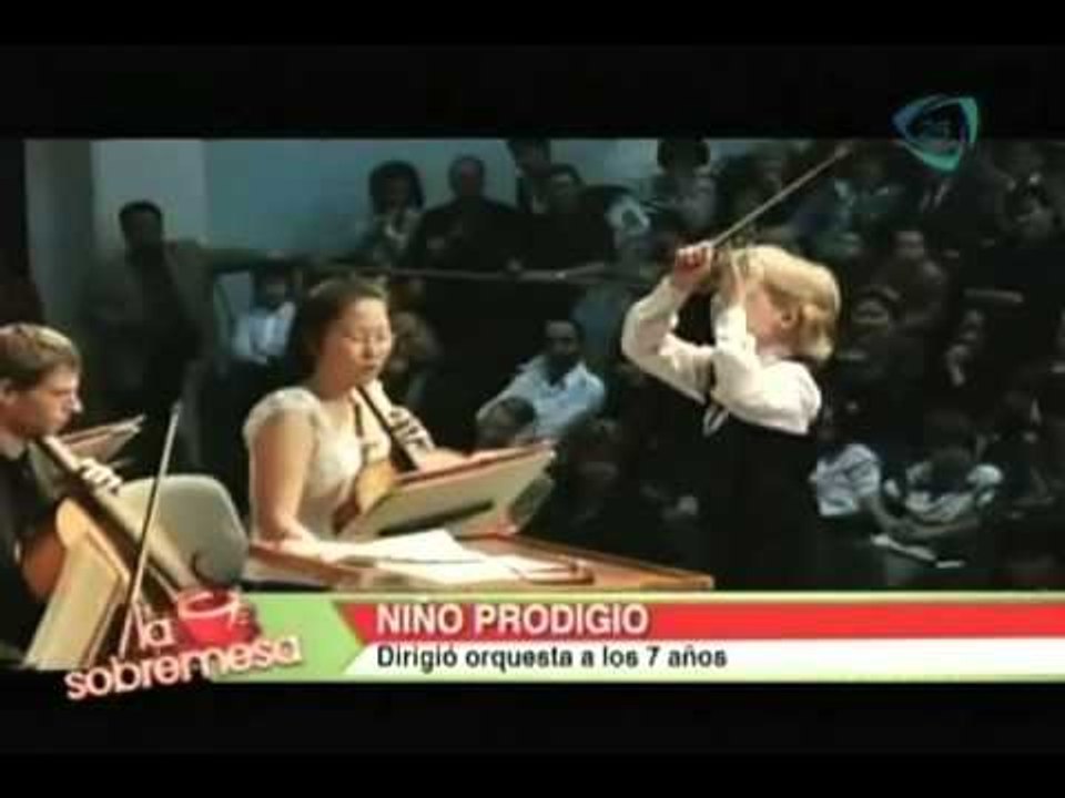 La Sobremesa. Niño prodigio de 7 años dirigió orquesta.