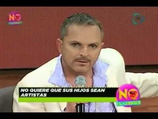 No lo cuentes. Miguel Bosé no quiere que sus hijos se involucren con el medio artístico