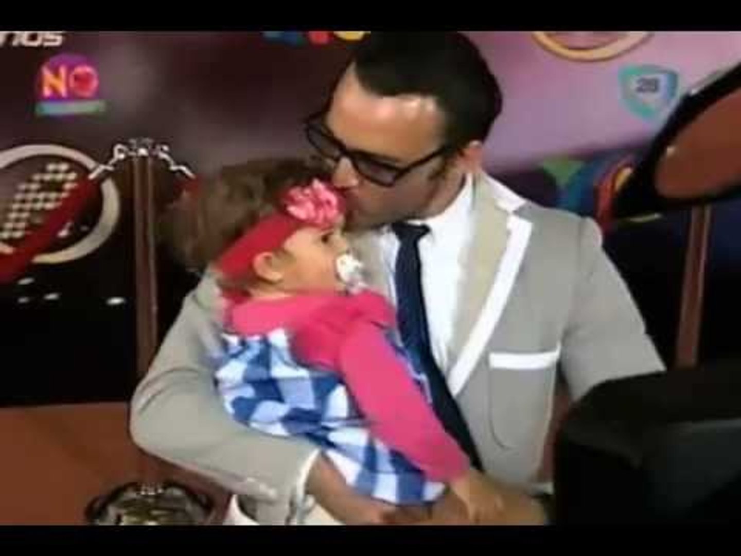 No Lo Cuentes Eduardo Arroyuelo Es Un Papa Consentidor Video Dailymotion