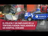 Automovilista impacta a motopatrullero y lo avienta contra puesto de tortas