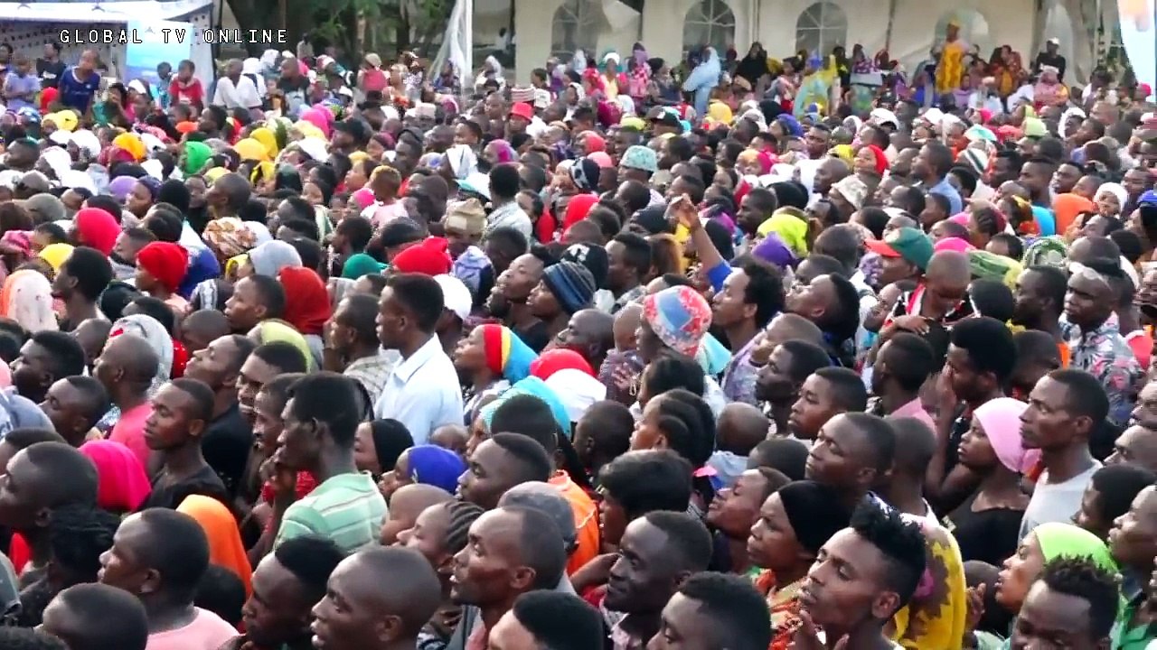 DIAMOND Asimulia Maisha Yake, Atoa bajaji kwa Mama Mlemavu