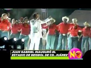 No lo Cuentes. Juan Gabriel inaugura campo de béisbol en Cd. Juárez