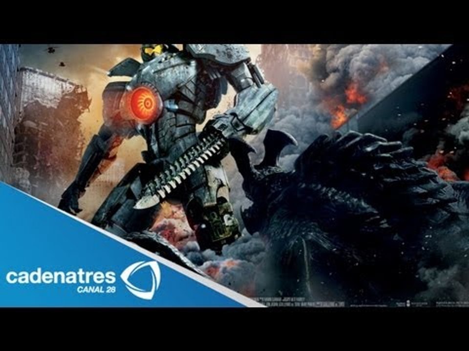 Guillermo del Toro en premier de Titanes del Pa...