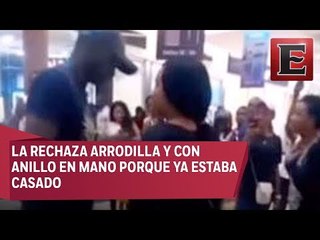 VIDEO: Le pide matrimonio a su novio y la rechaza en centro comercial