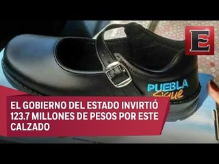 El gobierno de Puebla se promociona en zapatos escolares