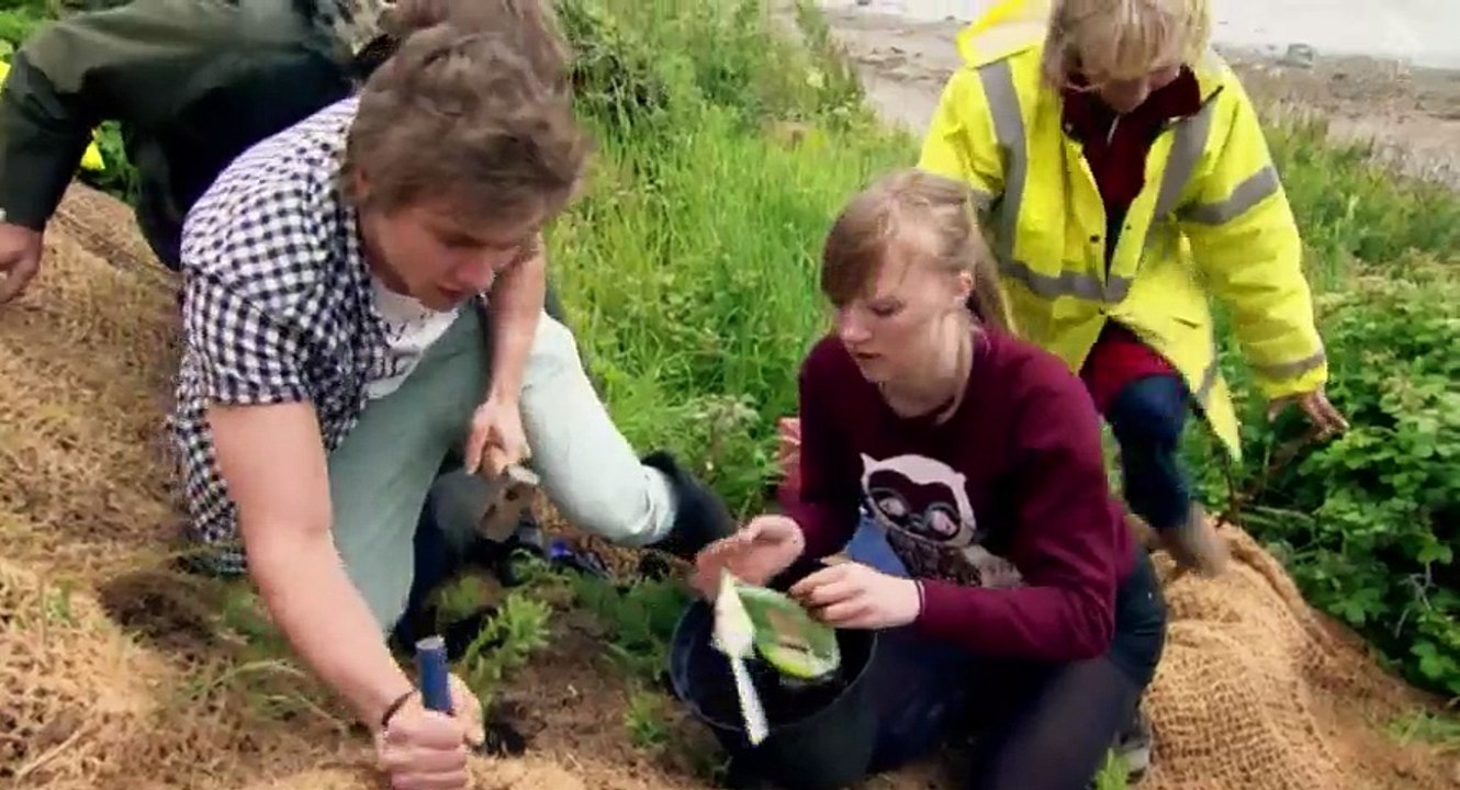 Grand Designs S14 - Ep01 North Wales The Clifftop House HD Watch