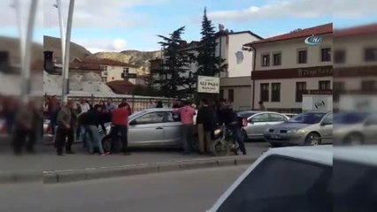 Arıza Yapan Otomobil Trafiği Kitleyince İttirme Usulü Park