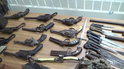 4 Bin 500 Antika Eşyasını Sergiliyor