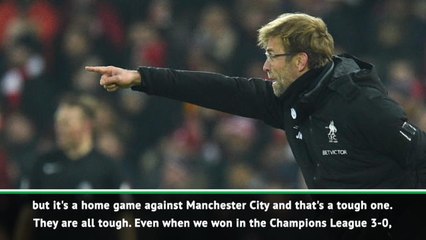 Video herunterladen: Makes no sense for Liverpool to think about title - Klopp