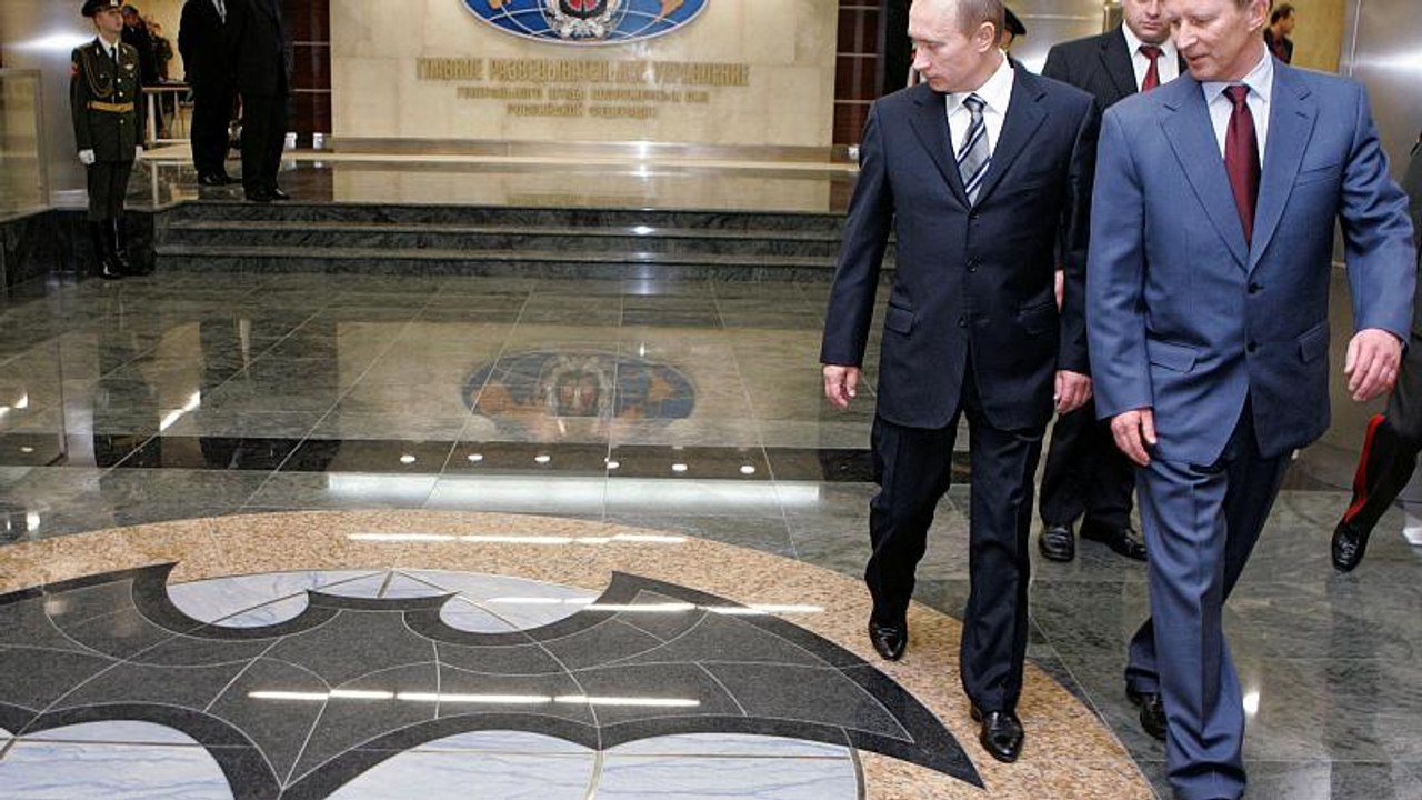 Nach Hackervorwürfen: GRU im Kreuzfeuer, Moskau gereizt