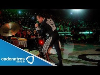 Pepe Aguilar no llena el Palenque de la Feria de Puebla