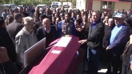 Alp Dağları'nda Cesedi 26 Yıl Sonra Bulunan Dağcı Toprağa Verildi