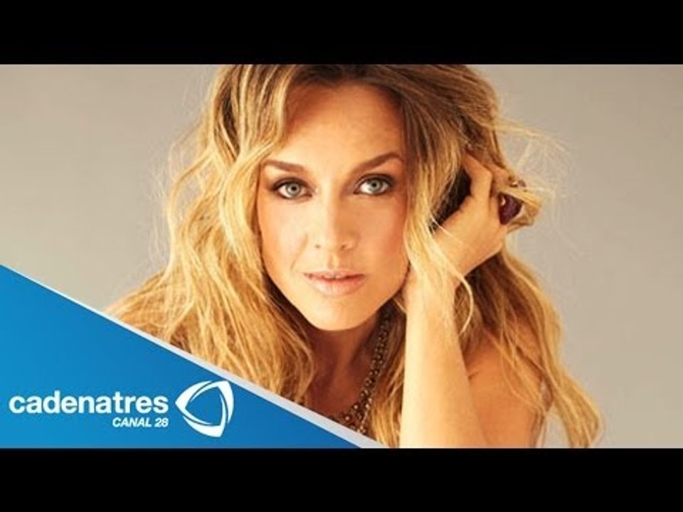 Fey se niega a hablar de su divorcio / Fey refu...