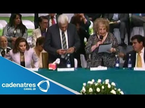 Silvia Pinal deja su cargo de la ANDA / Silvia Pinal leaves office in ANDA