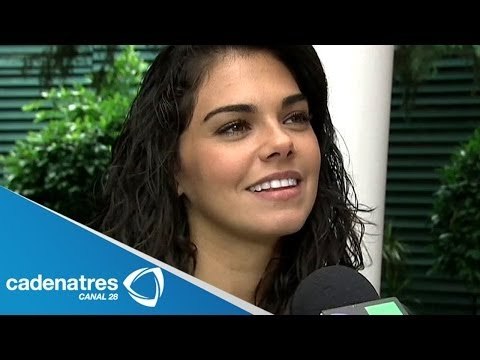 Livia Brito le regresa a Eduardo Paz 100 mil pesos / Que rico mambo