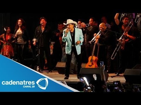 Joan Sebastian confiesa tener cáncer de huesos / Joan Sebastian confesses having bone cancer