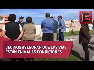 Impiden paso del tren en Puebla por daño a sus viviendas