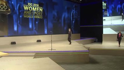 Eczacıbaşı'nda 2018 Kadın ve Spor Dünya Ödülü Sevinci