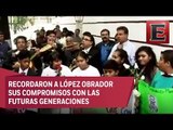 Llevan niños serenata a López Obrador y le piden protegerlos