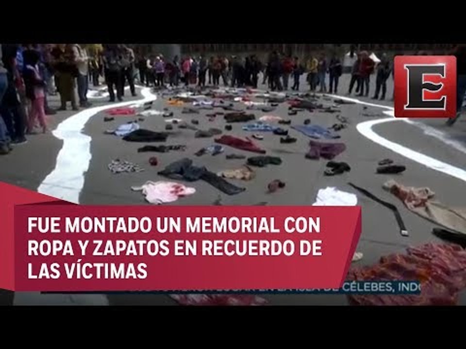 Conmemoran en el Zócalo 50 años del 2 de octubre