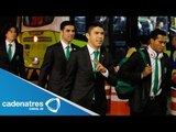 Aficionados se reúnen en Aeropuerto para recibir a la selección mexicana / Mundial