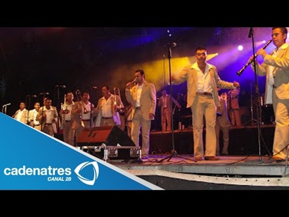 Show en vivo de Pequeños Musical en No lo cuentes / Live show of Pequeños Musical