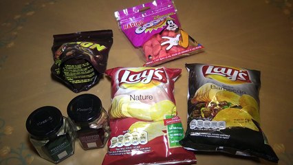 [INSOLITE] - Je vide le Mini-Bar du Disneyland Hôtel !! - Studio Bubble Tea Food unboxing food