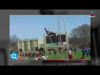 Saltador de garrocha terminó como pollo rostizado | Final Feliz | Qué Importa