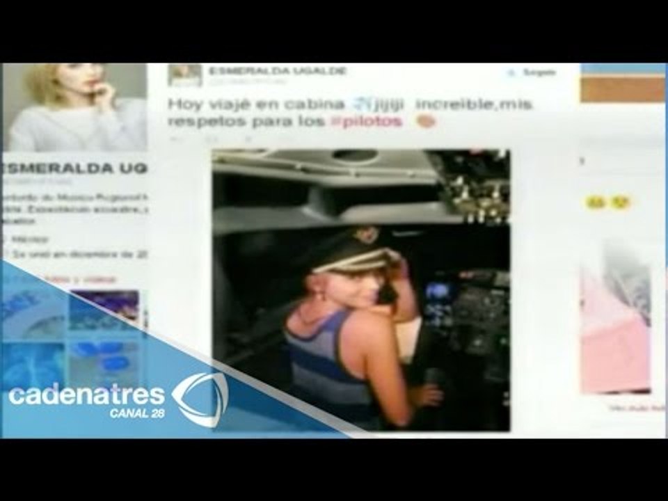 Esmeralda Ugalde en la cabina de un avión
