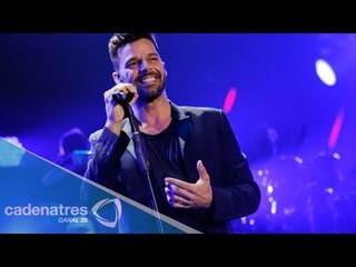 Ricky Martin recibe disco de platino en Argentina