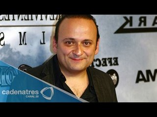 Lalo España niega pleito con productora de obra de teatro