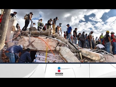Arriesga su vida para sacar a su madre de edificio derrumbado | Imagen Noticias con Ciro Gómez Leyva